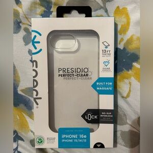 Speck Presidio Perfect-Clear Case for iPhone 16e/15/14/13 - Transparent